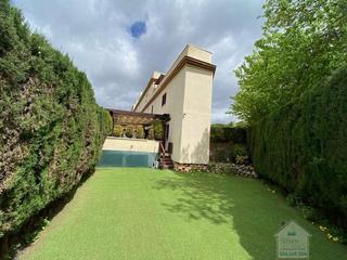 Miete Zweistöckige Wohnung in Romana Playa. Marbelladúplex