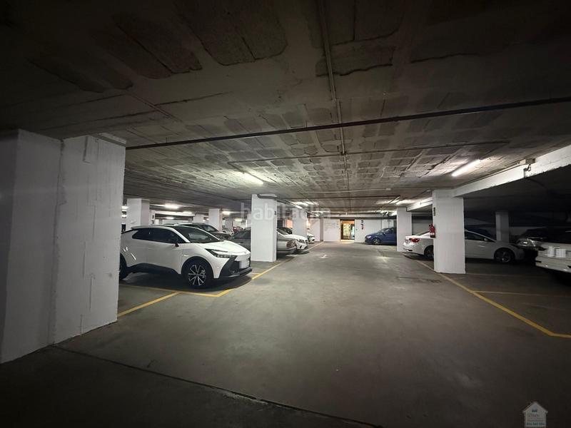 Foto 42cc7e00-4162-4c06-a886-c3484b67222c. Aparcament cotxe a La Buhaira Sevilla