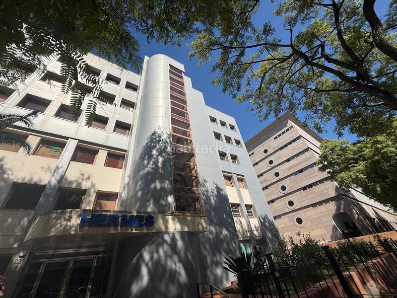 Foto 44a2cb59-5f73-4fe7-8760-d487b7a7314e. Aparcament cotxe a La Buhaira Sevilla