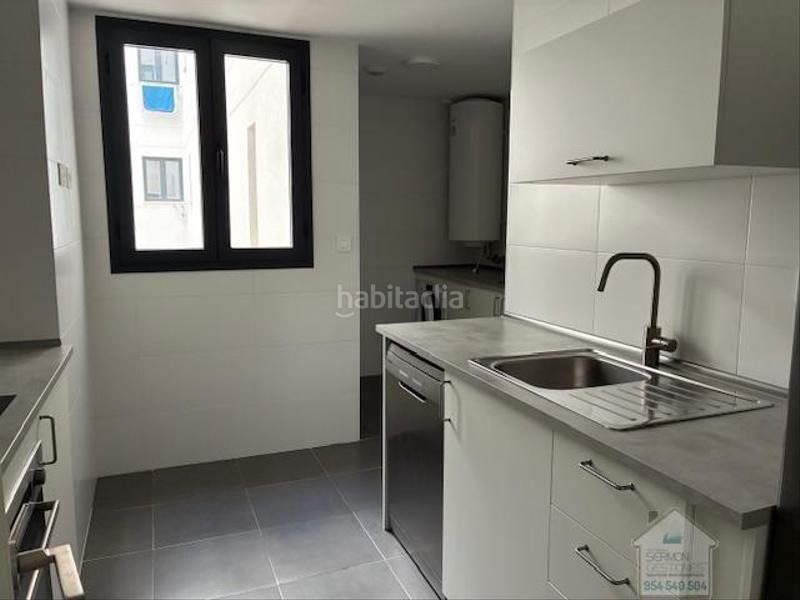Foto 47858f6c-f716-4f4e-893e-9d78fe336e36. Affitto appartamento con riscaldamento parcheggio piscina in Dos Hermanas