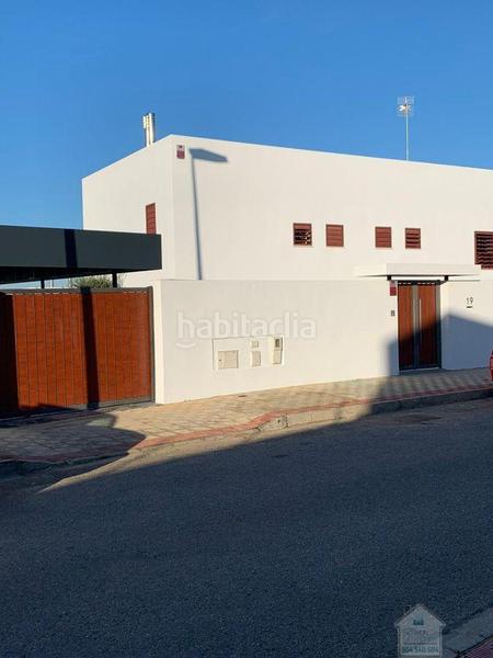 Foto 3056bac2-d797-4dfa-801b-c2da38f0f27f. Rent chalet with heating parking pool in Olivar de Quintos Montequinto