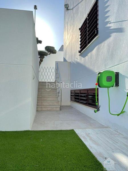 Foto 73c2d598-964e-4d29-b4a9-a7f547a69b71. Rent chalet with heating parking pool in Olivar de Quintos Montequinto