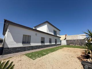 Chalet in Entrenúcleos