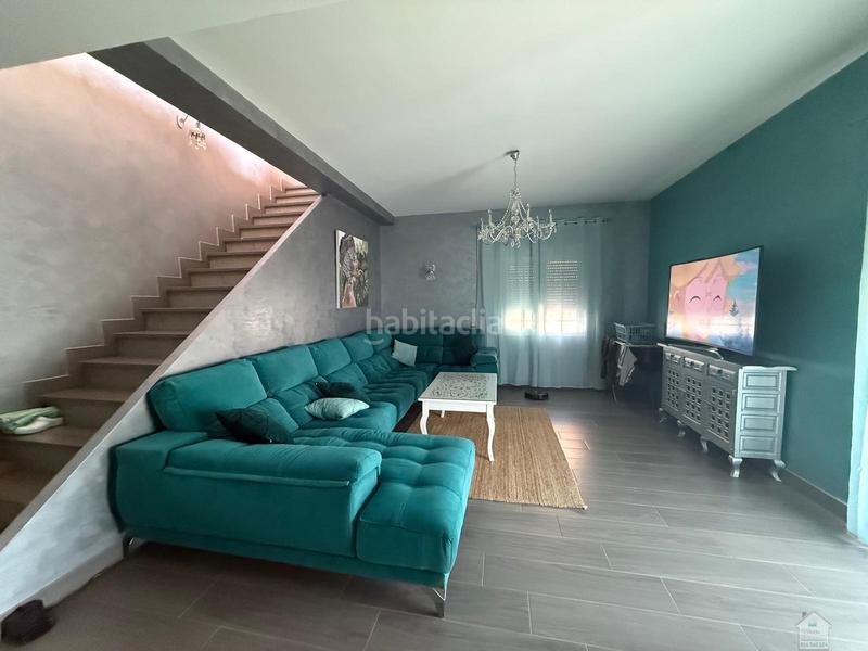 Foto ae7eadd6-c010-458d-a79d-bc3e7aaf23b1. Rent chalet with parking in Entrenúcleos Dos Hermanas