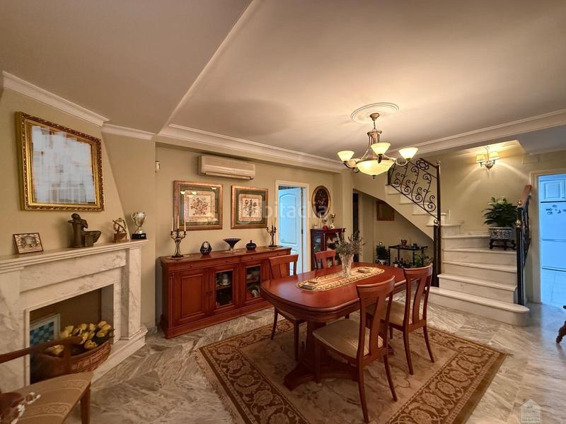 Foto 74e1fab5-12f8-4ebc-ab1c-4ccf0557f6a0. Xalet amb aparcament piscina a Oromana Alcalá de Guadaira