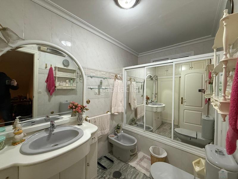 Foto b9a16977-90c7-4e9e-b70e-5c3ce0fb8079. Xalet amb aparcament piscina a Oromana Alcalá de Guadaira