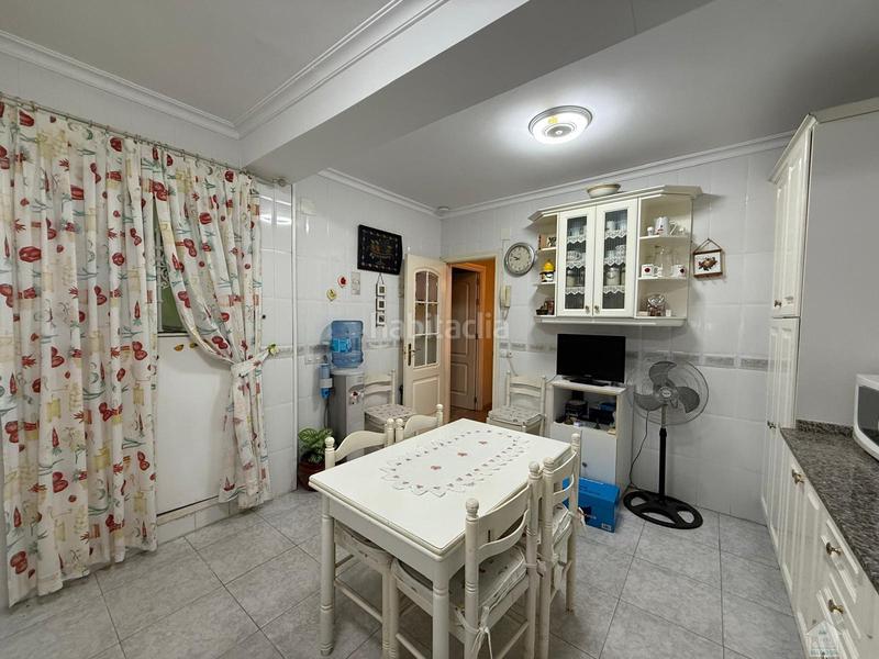 Foto f106694e-096d-4410-89e6-937418f08a8a. Xalet amb aparcament piscina a Oromana Alcalá de Guadaira