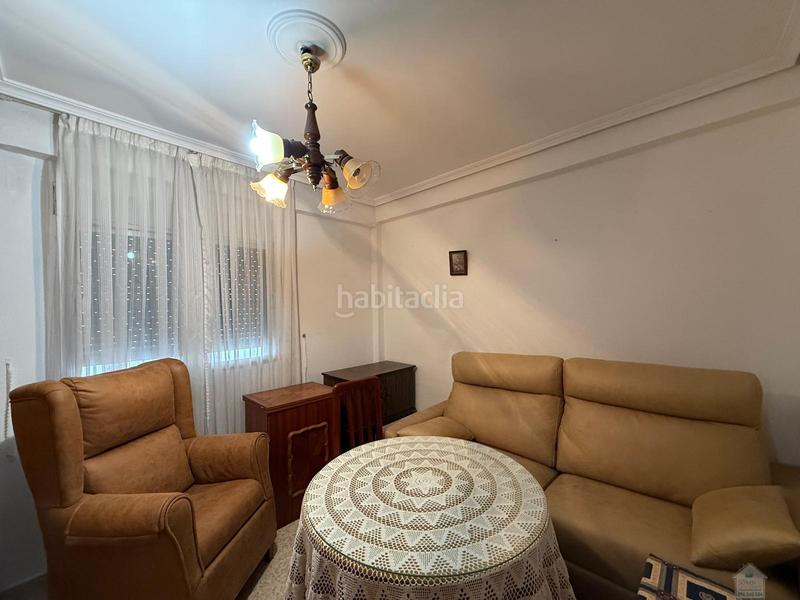 Foto 25aec2b4-c5e4-4304-8f43-85aece9e7f3b. Piso  en Villegas Sevilla