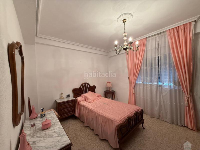 Foto afc90e48-2c13-4373-b554-c085f40fbbd6. Piso  en Villegas Sevilla