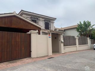 Chalet in Simon Verde. Mairena del aljarafechalet