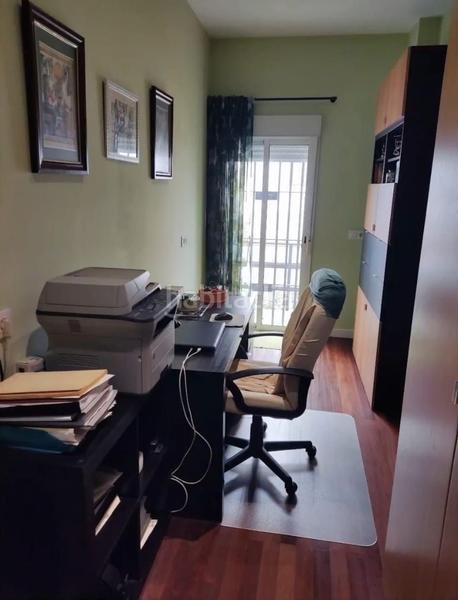 Foto b89ce15c-c4a0-4c2e-a108-96b849aad2fa. Haus in Barrio del Nervión Sevilla