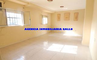Maison jumelée à Amate. Casa en venta sevilla