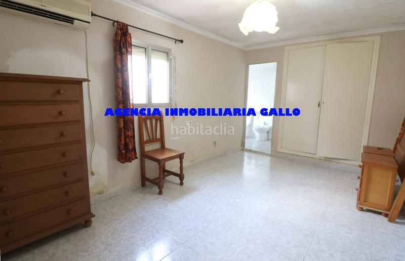Foto b7c3ff23-4d18-402c-b3ff-54d7ff4a6599. Casa adosada casa en venta en Amate Sevilla