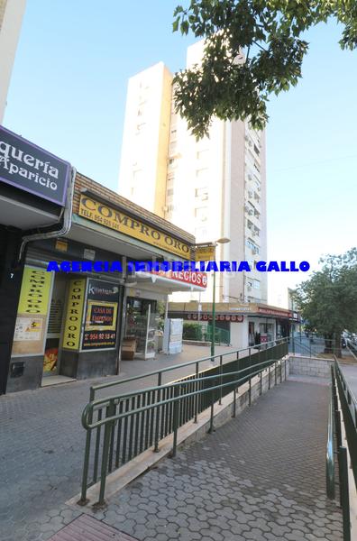 Foto 053339bc-90d2-41b7-b467-40eaba5f1071. Alquiler local comercial local en alquiler rochelambert cerro amate en Sevilla