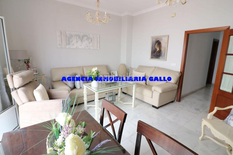 Foto 4ef6c8ab-8073-45ad-bcd6-c175f5428577. Casa in La Plata Sevilla