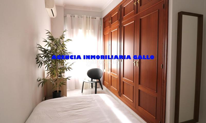 Foto b65537bf-739b-46e4-802e-bf55fa3ff821. Casa in La Plata Sevilla