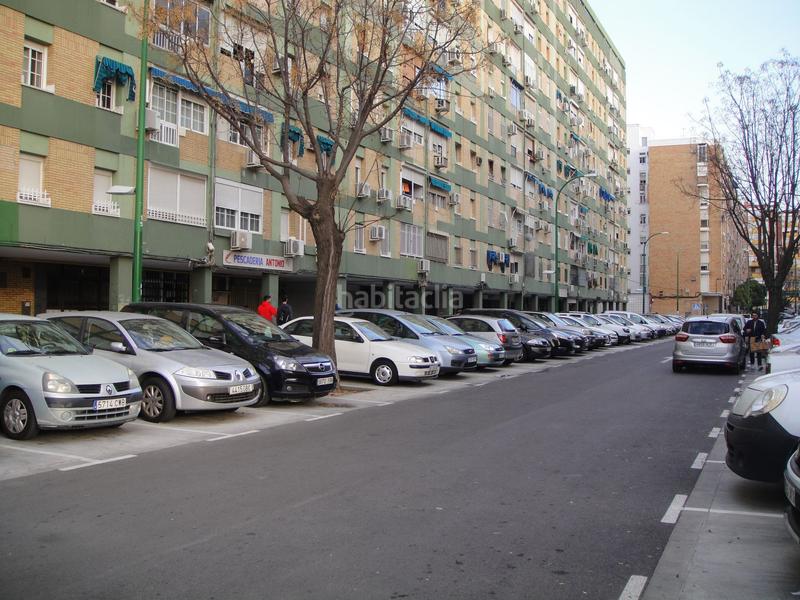 Foto 6b8705f5-da2b-44b8-b69b-cf9fafb3b6a2. Rent business premise in Juan XXIII - Rochelambert Sevilla