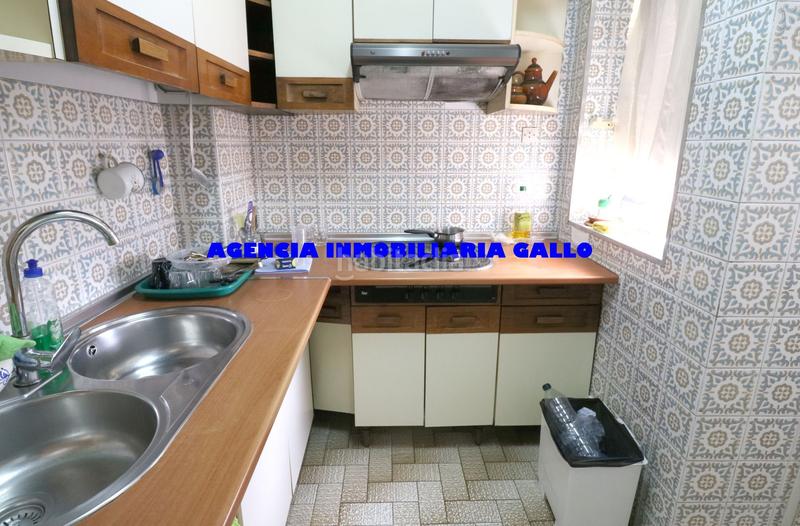 Foto 9b14f0c9-184e-4c7f-892d-2ed96379b1ff. Piso  en venta juan xxiii rochelambert en Juan XXIII - Rochelambert Sevilla