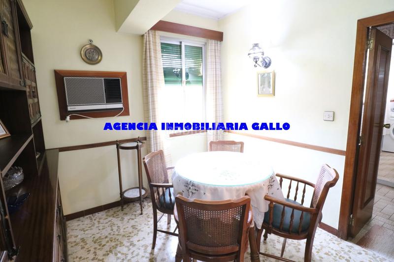 Foto e03e9b3b-de61-4233-936b-abd36e09af68. Piso  en venta juan xxiii rochelambert en Juan XXIII - Rochelambert Sevilla