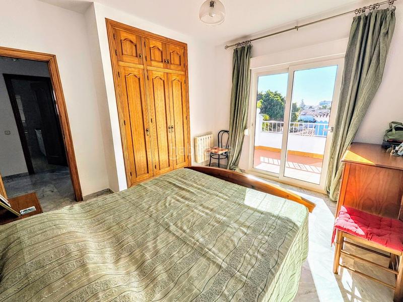 Foto 4e3a3455-79dc-40da-a8c8-359dfbe85e21. Chalet en avenida imperio argentina villa independiente en zona plaza Solymar a 500 m de la playa !!! en Benalmádena