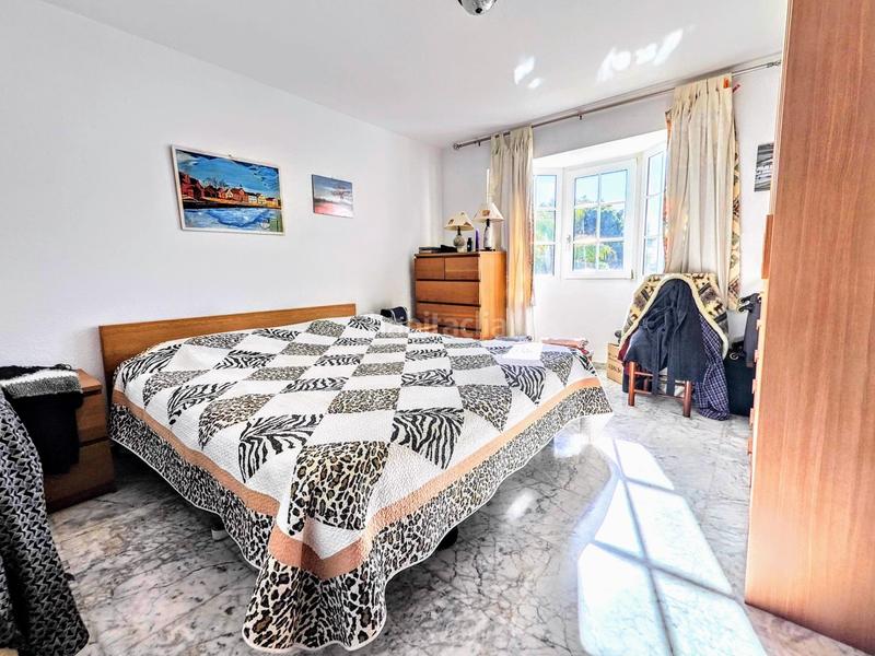 Foto be8b3ab1-58f8-4d9d-bdac-eeb93c47950f. Chalet en avenida imperio argentina villa independiente en zona plaza Solymar a 500 m de la playa !!! en Benalmádena