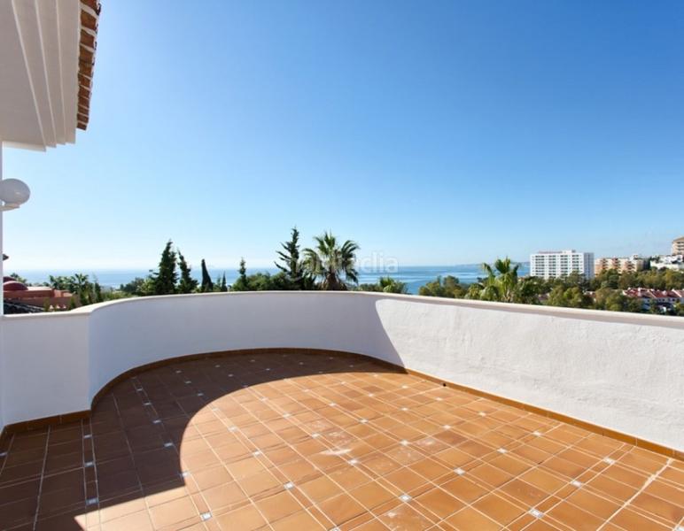 Foto 1984b9f4-5241-4f26-a5ad-b8dd385438c0. Chalet villa de lujo en torrequebrada, benalmadena costa en venta. 4 dormitorios, 3 baños. en Benalmádena
