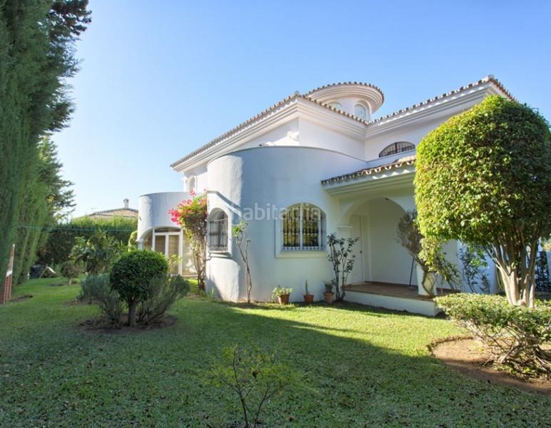 Foto b1088652-4d76-4f5b-8563-3d2badd44ae2. Chalet villa de lujo en torrequebrada, benalmadena costa en venta. 4 dormitorios, 3 baños. en Benalmádena