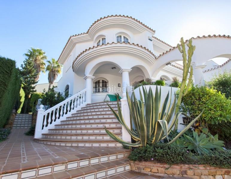 Foto d33e9ec7-d609-4f91-adce-32f2e79d12c1. Chalet villa de lujo en torrequebrada, benalmadena costa en venta. 4 dormitorios, 3 baños. en Benalmádena