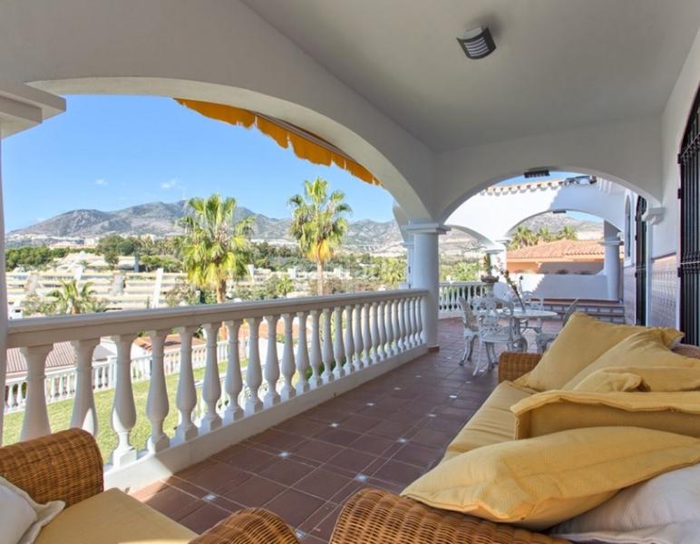Foto e3890e7c-c359-4c6e-b91f-f7ed9c3200cd. Chalet villa de lujo en torrequebrada, benalmadena costa en venta. 4 dormitorios, 3 baños. en Benalmádena