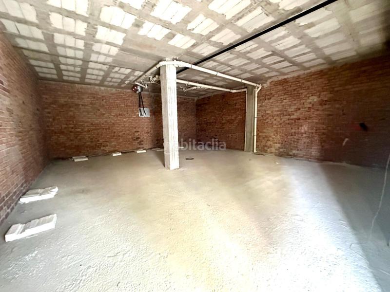 Foto 3b4ec3aa-4753-4ae3-8c80-95bb95fd9d69. Alquiler local comercial alquiler gran local , edificio españa en Fuengirola