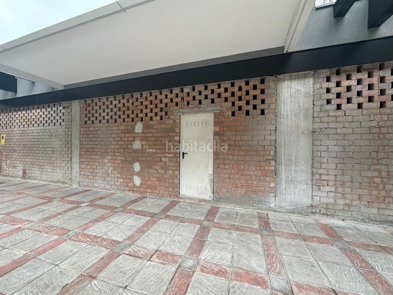 Foto 9a899192-378f-40c5-bab5-a5d07e4fa71c. Alquiler local comercial alquiler gran local , edificio españa en Fuengirola