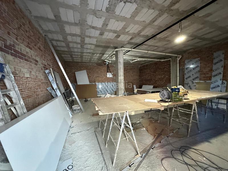 Foto 9cc8f0c5-32d3-499c-bcef-71f6f59dbbb0. Alquiler local comercial alquiler gran local , edificio españa en Fuengirola