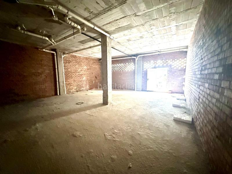 Foto c327f6ed-dd66-4869-a583-15b753d58f51. Alquiler local comercial alquiler gran local , edificio españa en Fuengirola