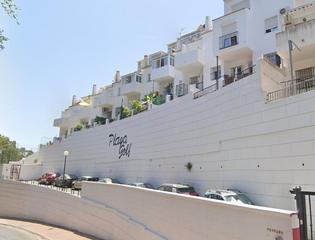 Casa adossada  Calle ronda golf oeste. Adosada en torrequebrada, a 5 minutos de la playa