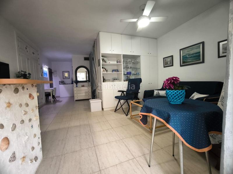 Foto 2298520b-9ab4-43cb-b755-8c472040ded0. Monolocale con piscina in Puerto Deportivo Fuengirola