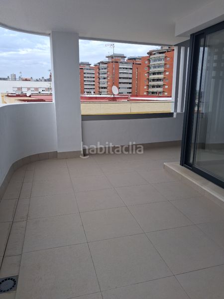 Foto e2d356d8-d9b7-4d8e-8213-9c20ee2a13ae. Àtic a calle jardines de císter 1 a Bellavista Sevilla