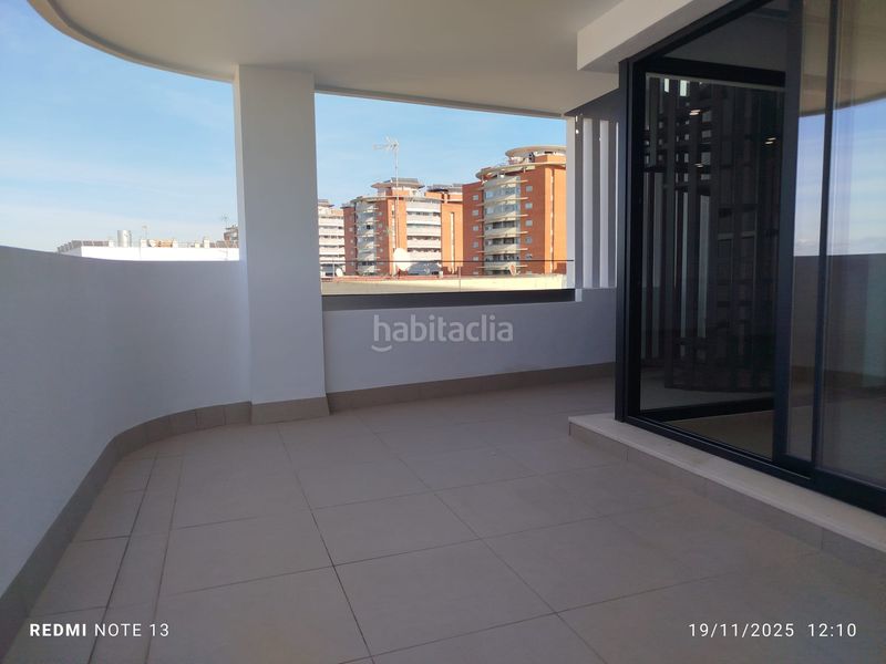 Foto ebaaafda-edbc-490a-9b5b-4b77413daf42. Àtic a calle jardines de císter 1 a Bellavista Sevilla