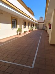 Casa adossada a Bollullos de la Mitación