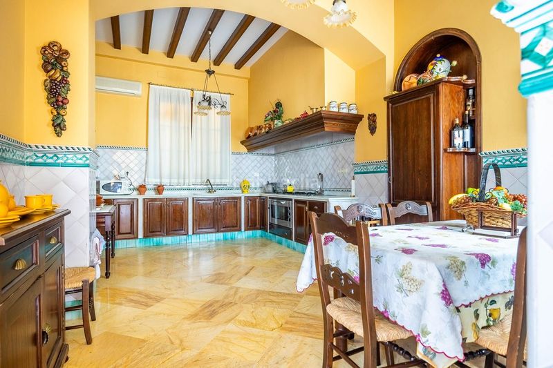 Foto e31f78ee-b1e3-4e68-b960-e29a2d4c332c. Casale con piscina in Villalba del Alcor