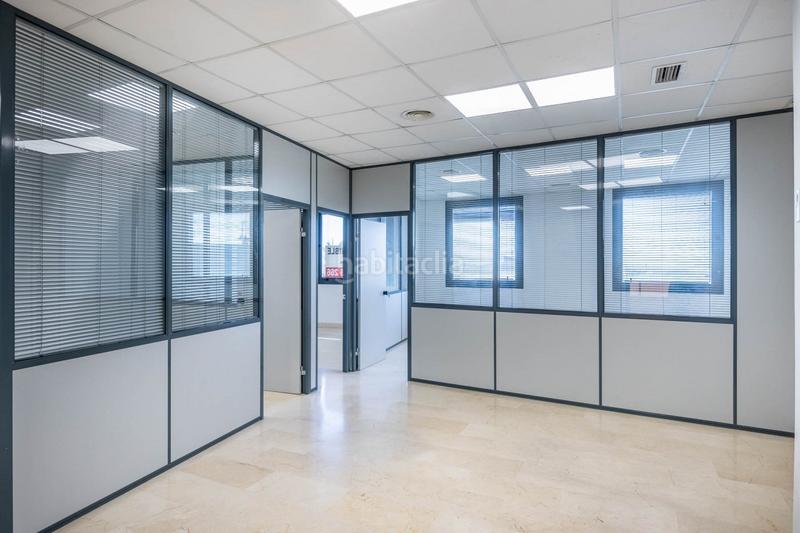 Foto 0b3a998f-2173-4a4c-bc5c-ae5cf4cd4837. Bureau avec parking dans Pisa Mairena del Aljarafe