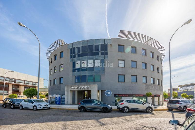 Foto bf9c377d-4795-4098-be64-09728b910c87. Bureau avec parking dans Pisa Mairena del Aljarafe