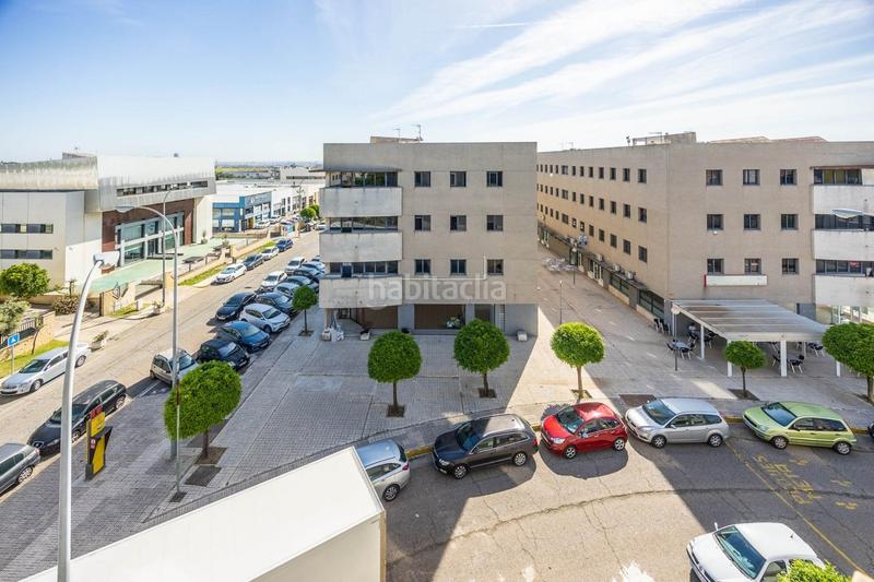 Foto 572b112b-f927-4b47-bea1-8a0848e6f2a3. Office space with parking in Pisa Mairena del Aljarafe