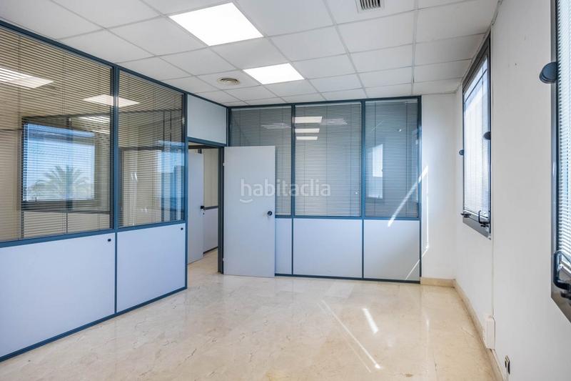 Foto 6bfeb425-b6b4-44be-84e6-29277c18a85a. Office space with parking in Pisa Mairena del Aljarafe