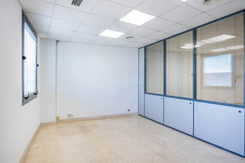Foto 99517b64-c7d2-4975-82cb-f223e7d92bde. Office space with parking in Pisa Mairena del Aljarafe