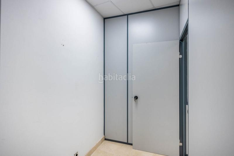 Foto aa255778-b731-421f-8dc8-70c0ded03577. Ufficio con parcheggio in Pisa Mairena del Aljarafe