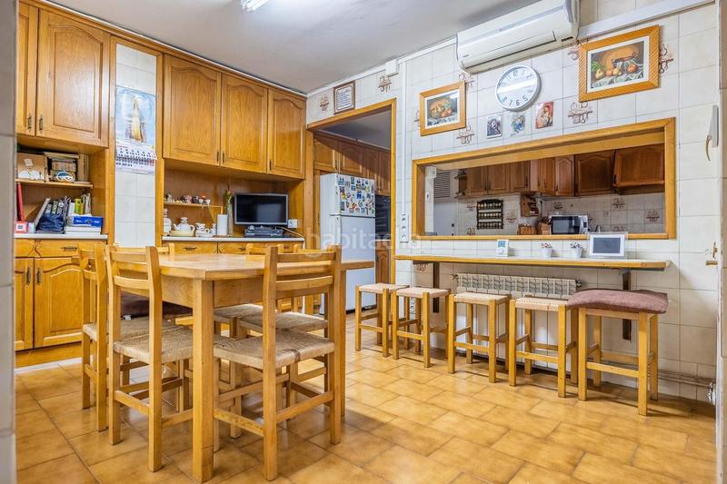 Foto 29c142e1-409c-4778-b91b-977cac4aa858. Etagenwohnung mit heizung parking in Los Remedios Sevilla