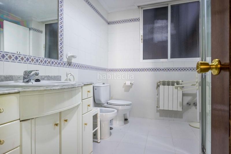 Foto 413fcf22-5a4e-4844-a262-e04119d0f5bf. Etagenwohnung mit heizung parking in Los Remedios Sevilla