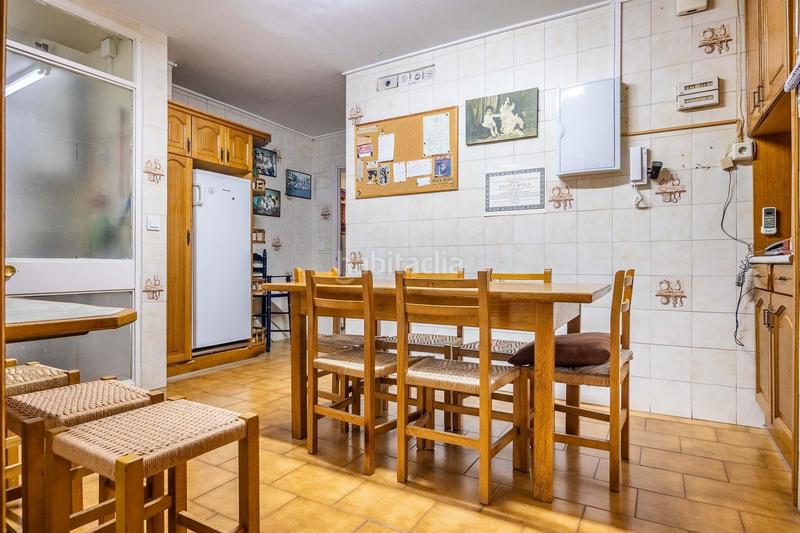 Foto 88e66321-b824-408f-9416-3642eb2c790c. Etagenwohnung mit heizung parking in Los Remedios Sevilla