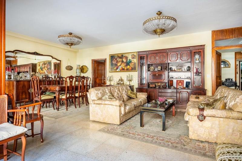 Foto d63b82d0-a7f3-4119-931e-738b2ceb68f9. Etagenwohnung mit heizung parking in Los Remedios Sevilla