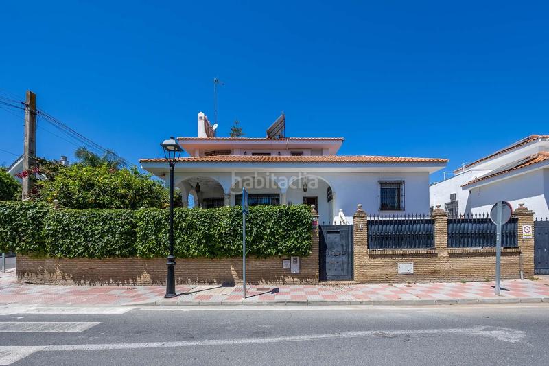 Foto 047de640-d2a6-4c93-8a91-ab5f56f65f92. Chalet  con piscina en Las Almenas Tomares